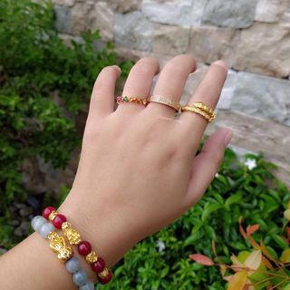 (Category: ) located in . Submitted by goldandjewelbymz (Listing ID 1252510257, Image 1). Description: .