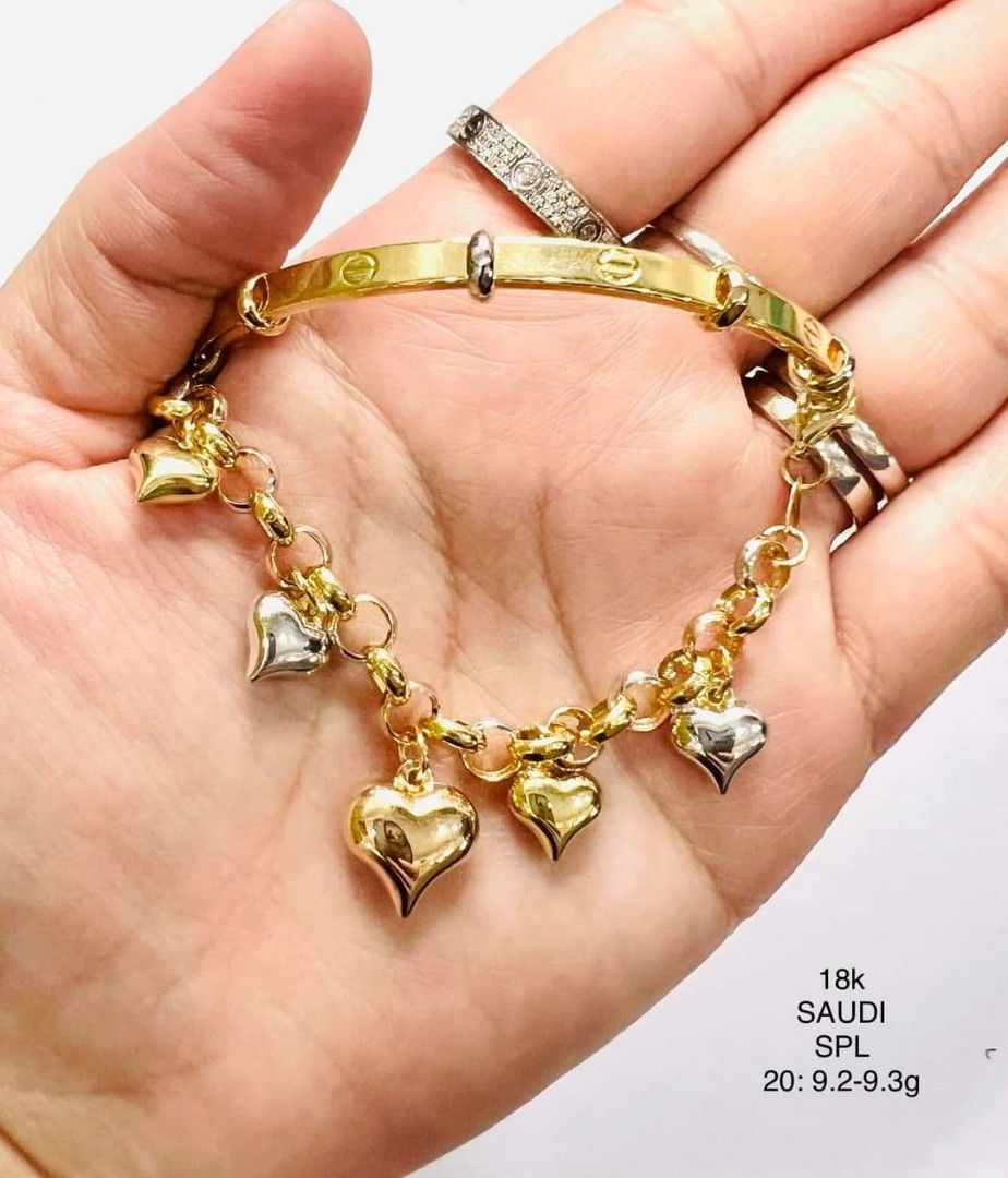 18K Saudi Gold Half Bangle (Category: Bracelets) located in Manila. Submitted by RealGoldPawnable18K21K24K (Listing ID 1252419291, Image 2). Description: For those interested Buyer's, Please Read‼️ 🔵 Sa mga nag dududa po, please paki-check po muna reviews ko dito sa carousell bago po kayo makipagtransact sakin para sa ikakapanatag nyo po. Dahil Payment First policy po ako. NO MEET UP / NO COD‼️ 🔴 LEGIT GOLD SELLER w/ DTI Permit Registered📃 ⚫ F