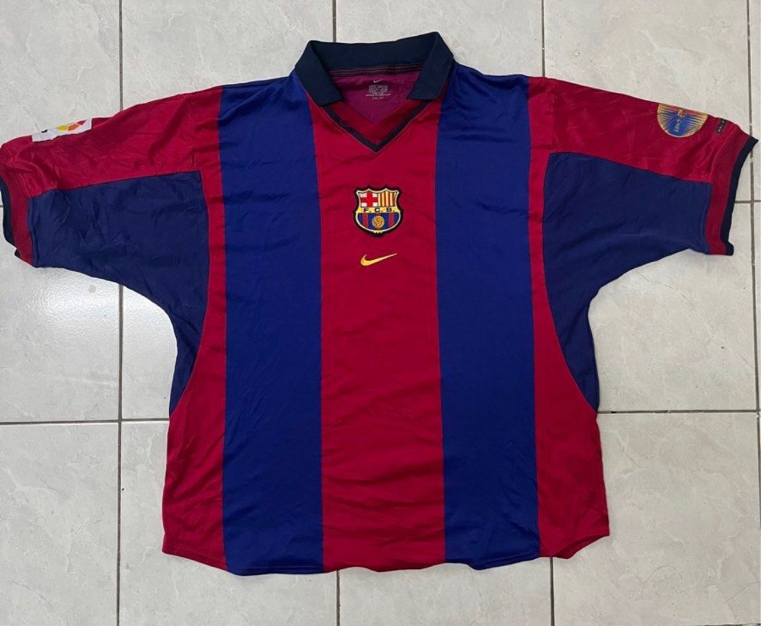 Barcelona kit shop 2000
