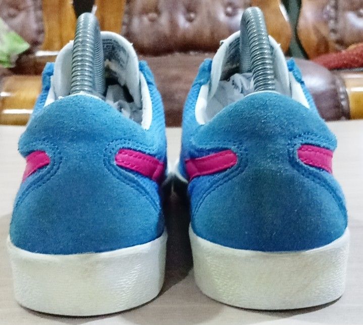 6uk Rm68 Vintage 2009 Nike Star Classic CW Luxury Sneakers