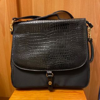 （分類：）位於 。 由 lhoishan 提交（商品編號 1252473611，圖片 1）。簡介： 。
