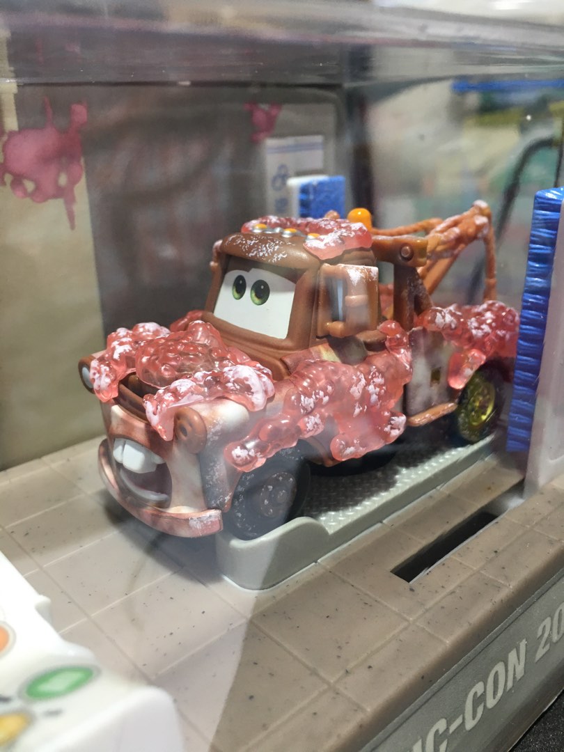 _pixar_cars_comic_con_2012_bat