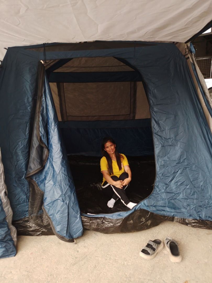 Adventuridge 6 Person Instant Up Camping Tent P6,500, Sports Equipment