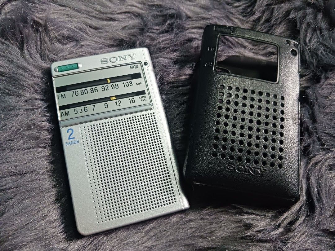 SONY ICF-R46専用ケース付き ポケットラジオ