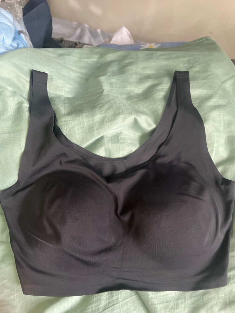 AIRISM Bra on Carousell