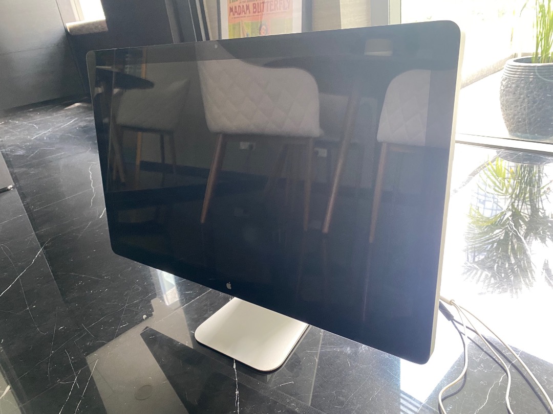 Apple LED Cinema Display (27inch), Computers & Tech, Desktops on Carousell
