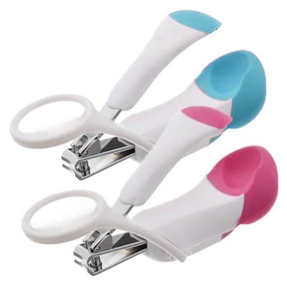 Baby nail top clipper with magnifier