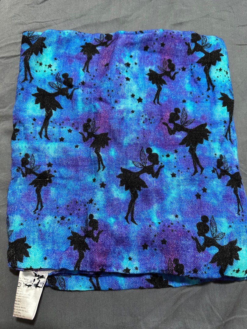 Tula pixie blanket top