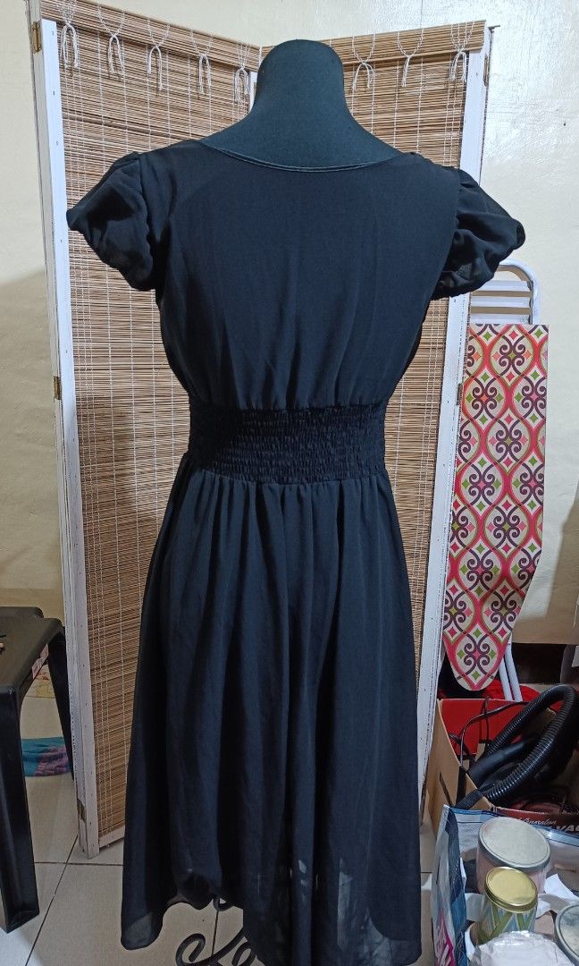 Black Dress Round Neck Chippon Bubble Sleeve (Category: Dresses) located in Subic. Submitted by dsec_03 (Listing ID 1252567167, Image 2). Description: .