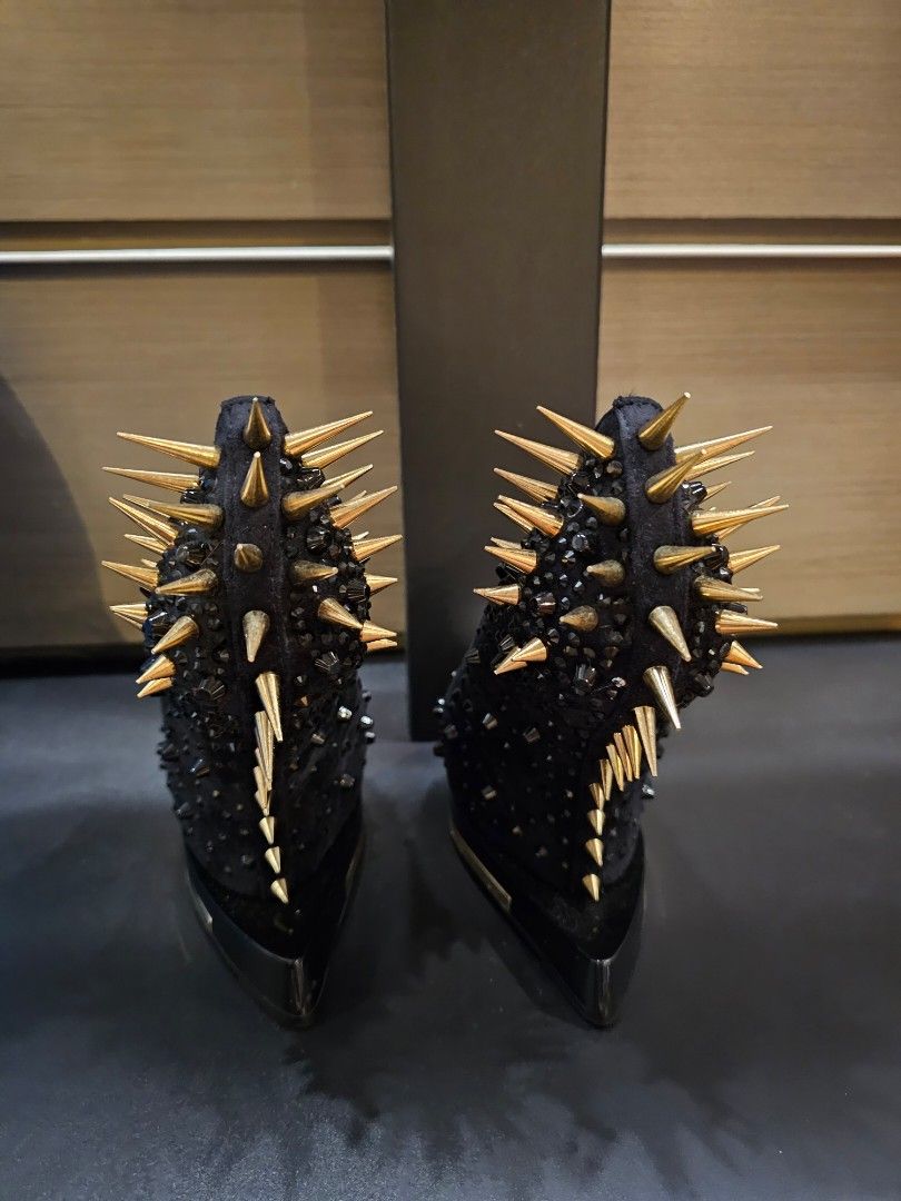 Spiked high heels hotsell