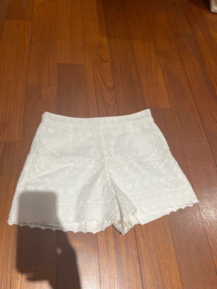 White embroidered top shorts