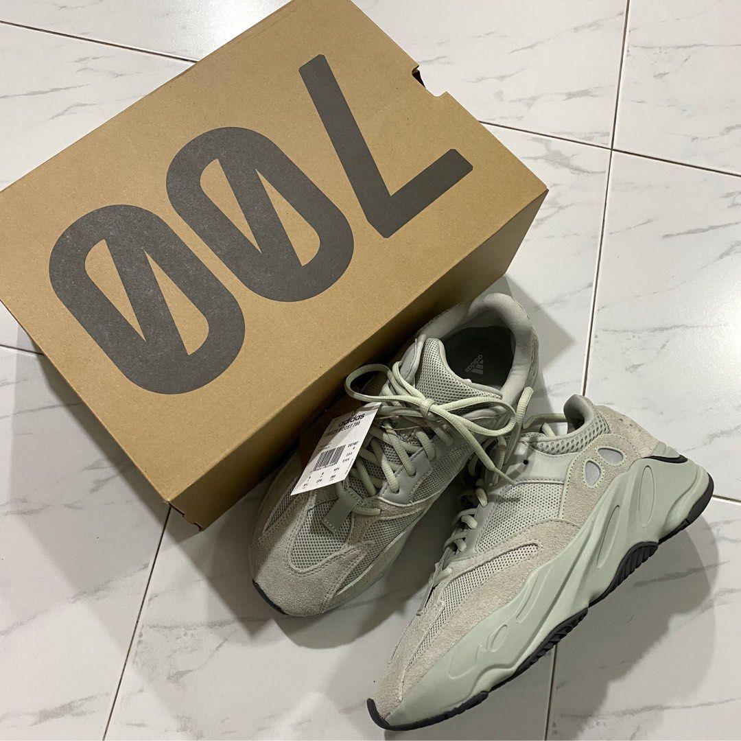 BNIB Adidas Yeezy Boost 700 Salt Men s Fashion Footwear