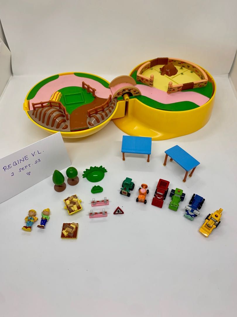 Bob the Builder Polly Pocket like SET B (Category: Kids Toys) located in Muntinlupa City. Submitted by ginv06 (Listing ID 1252538527, Image 2). Description: RFS Extra Negotiable if you buy both Sets and/or other Polly Pocket Sets.