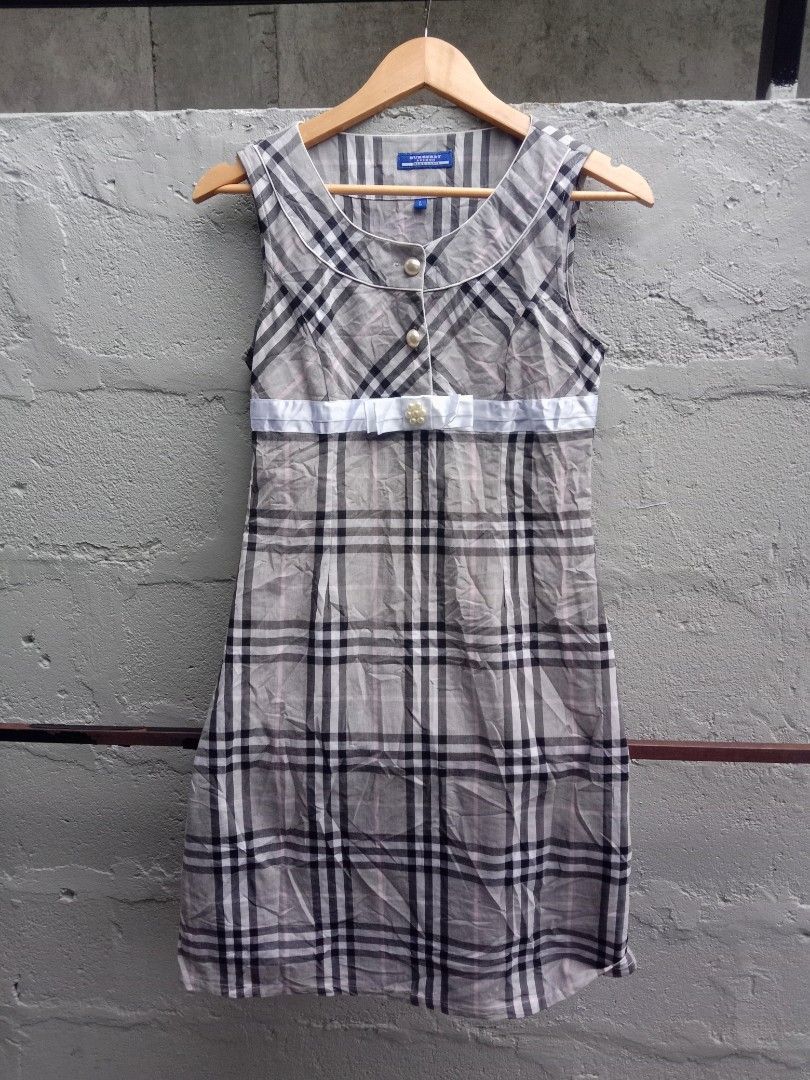 Burberry blue deals label dress