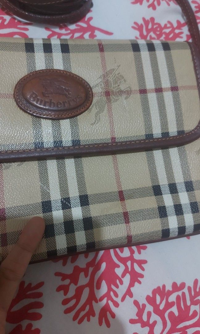 BURBERRY sling bag pouch