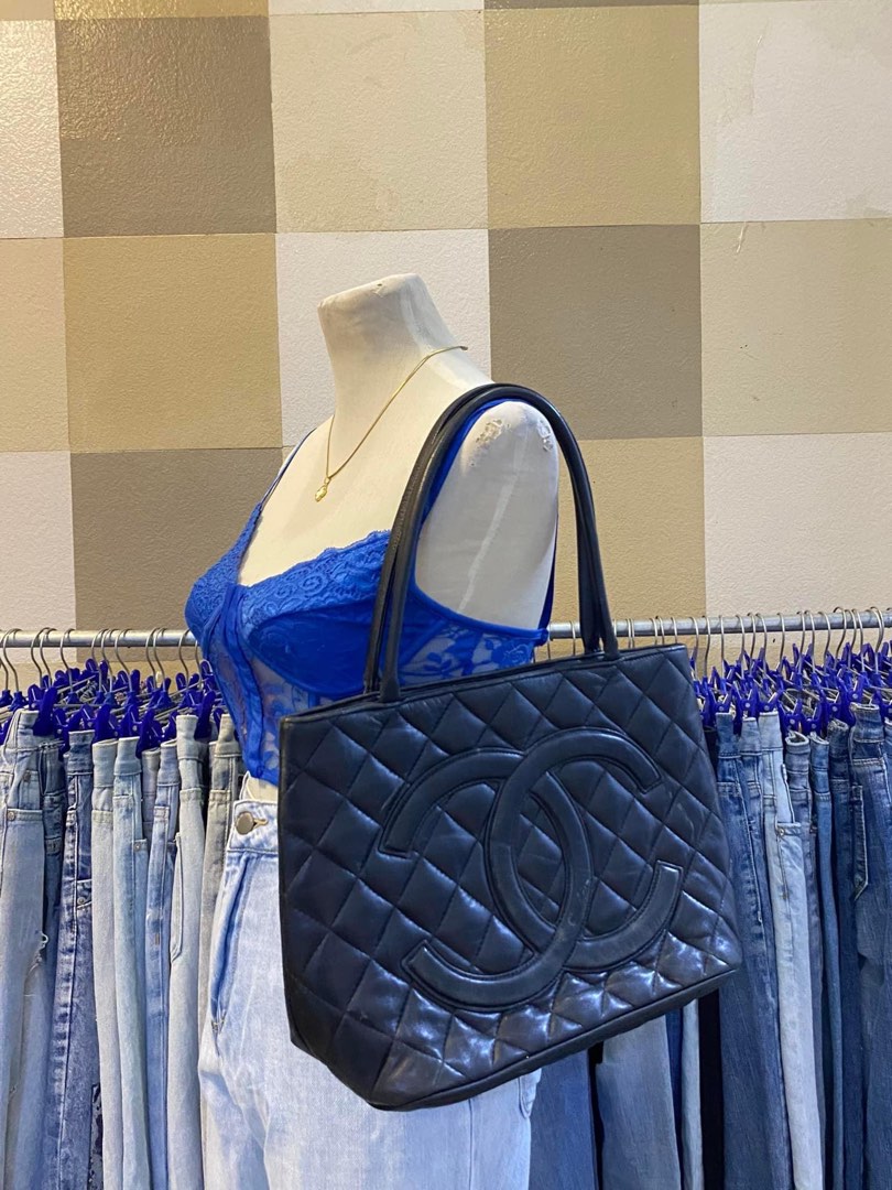 Chanel Tote Bag, Luxury, Bags & Wallets on Carousell