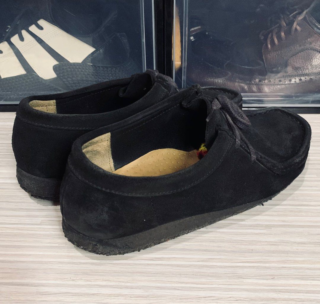 Clarks wallabees store suede black