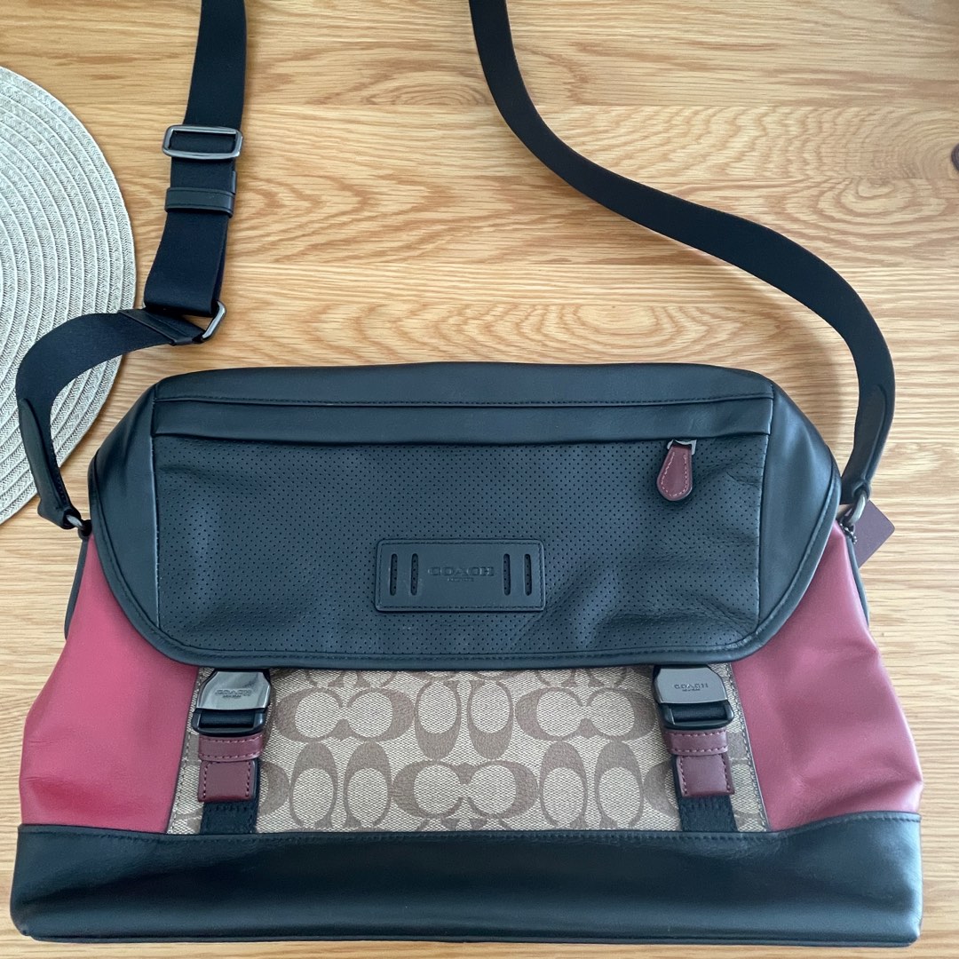 Coach ranger messenger online
