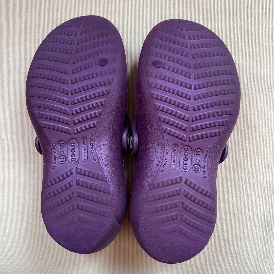 Purple crocs size 11 online
