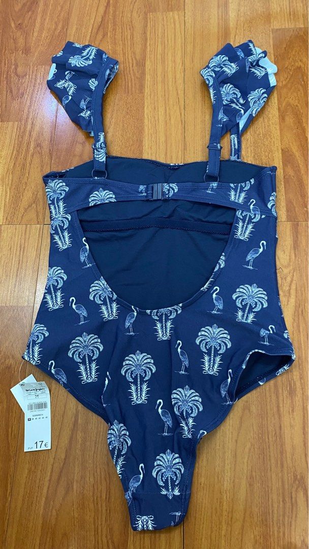 Dark Blue One Piece Swimsuit (Category: Bikinis & Swimsuits) located in Quezon City. Submitted by _daynes (Listing ID 1252442568, Image 2). Description: .