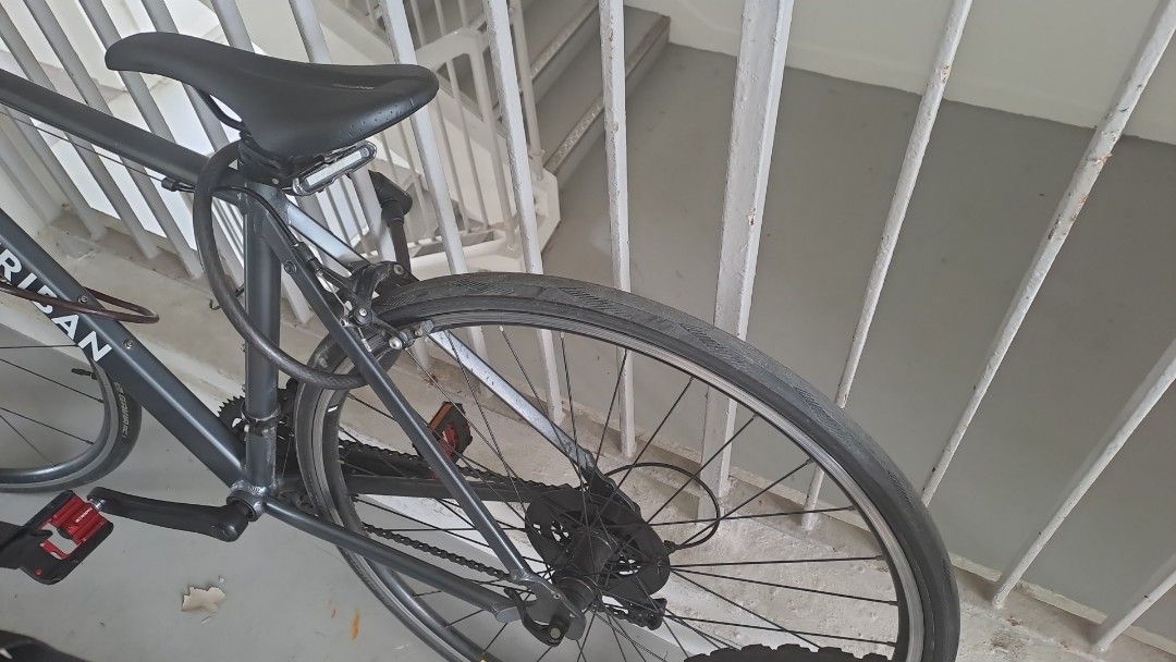 Decathlon road bike, Sports Equipment, Bicycles & Parts, Bicycles on