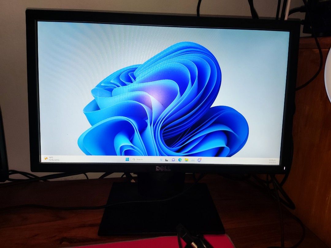 Dell 20 inch Monitor, Computers & Tech, Parts & Accessories, Monitor