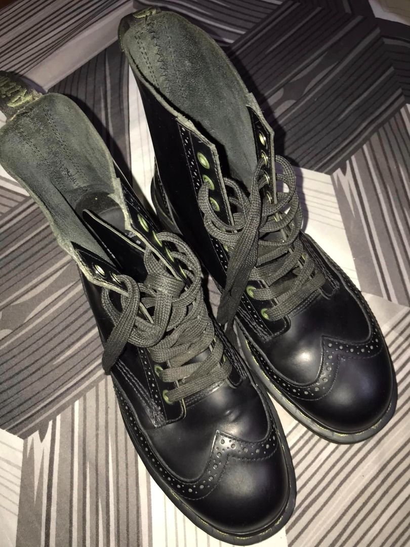 dr martens 14045