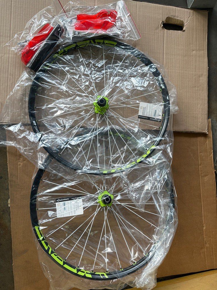 DT Swiss FX1950 Tricon 26” wheelset, Sports Equipment, Bicycles