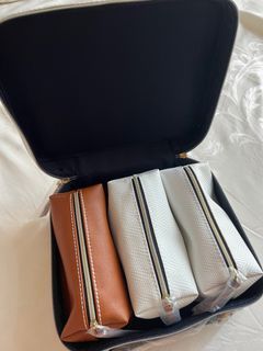 Estée Lauder makeup pouch four pcs set
