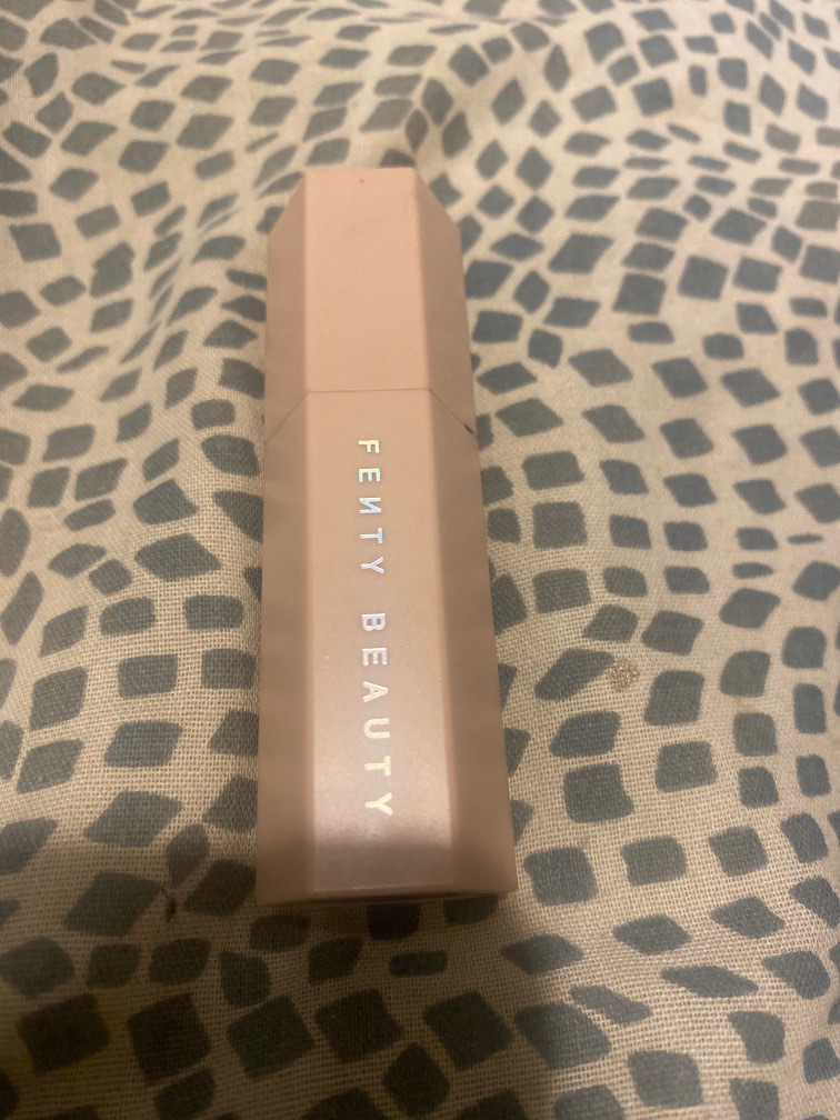 Fenty contour stick, Beauty & Personal Care, Face, Makeup on Carousell