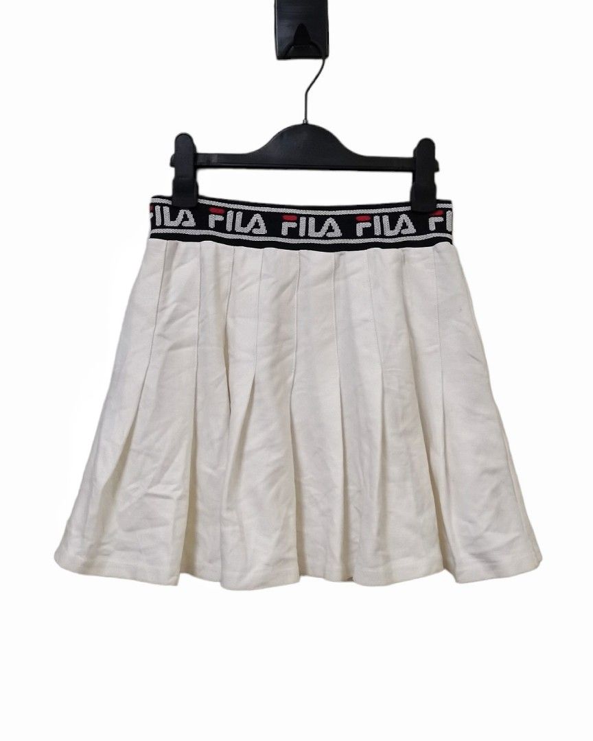 FILA Mini Skirt Sports Skirt. Full Lining. Stretchable Material