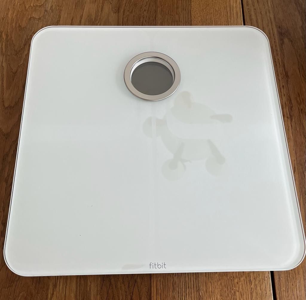 Fitbit compatible scale, Health & Nutrition, Health Monitors & Weighing  Scales on Carousell