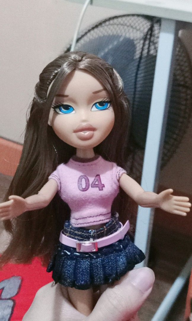 FOR TRADE ‼️Bratz Back To School Yasmin, Hobbies & Toys, Toys & Games on  Carousell