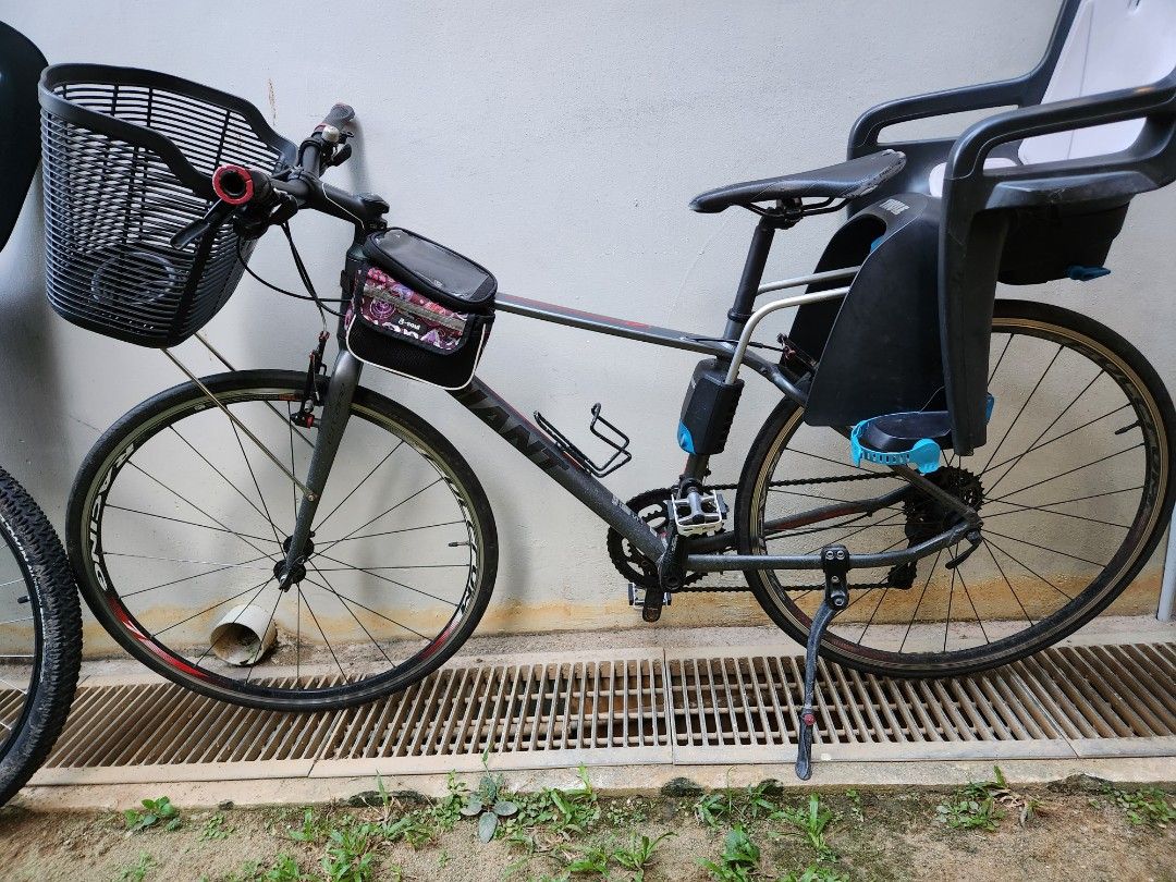 Giant hybrid bicycle, Sports Equipment, Bicycles & Parts, Bicycles on ...