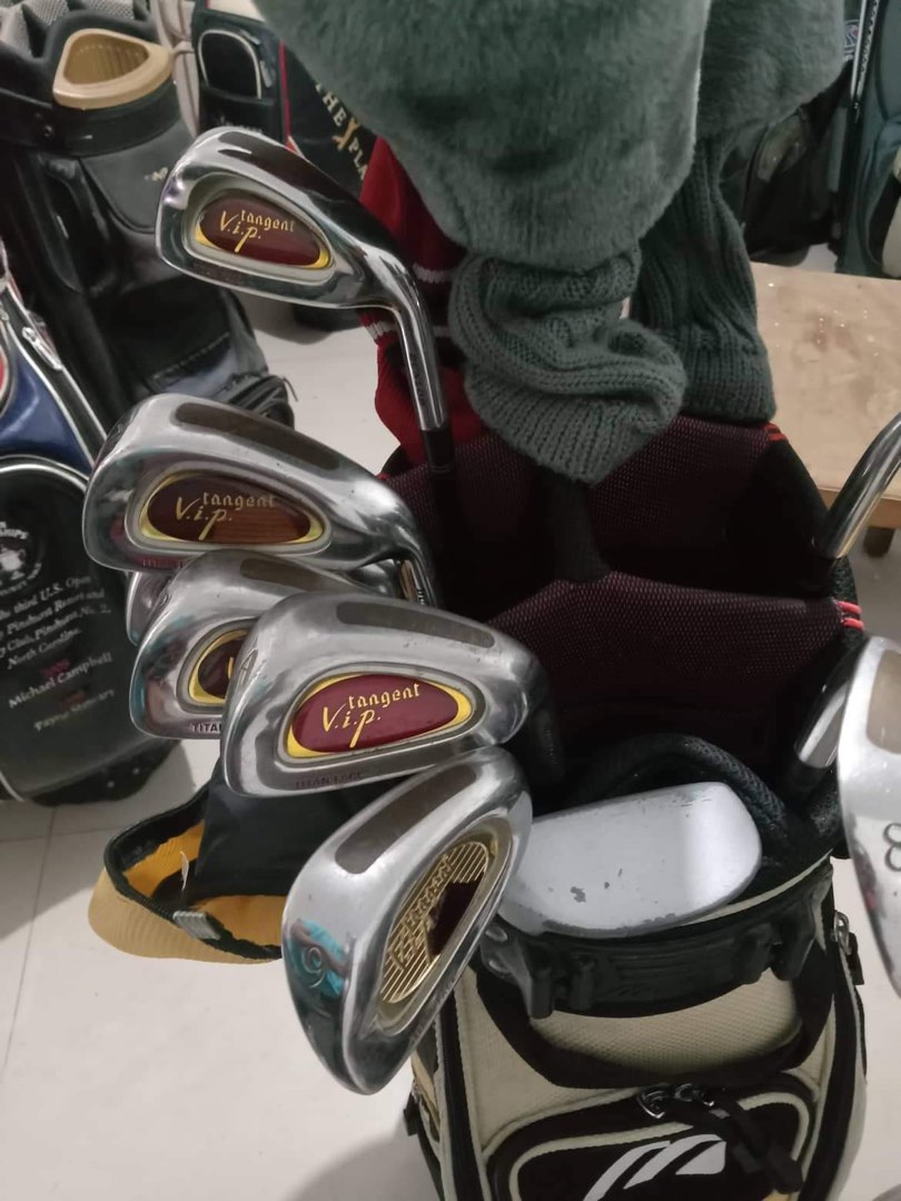 Golf clubs for beginners on Carousell