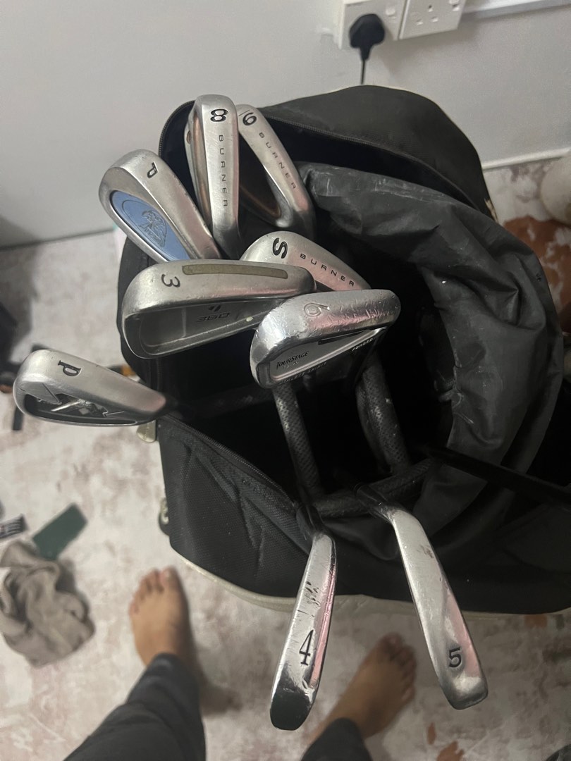 Golf set for beginners,, Sports Equipment, Sports & Games, Golf on