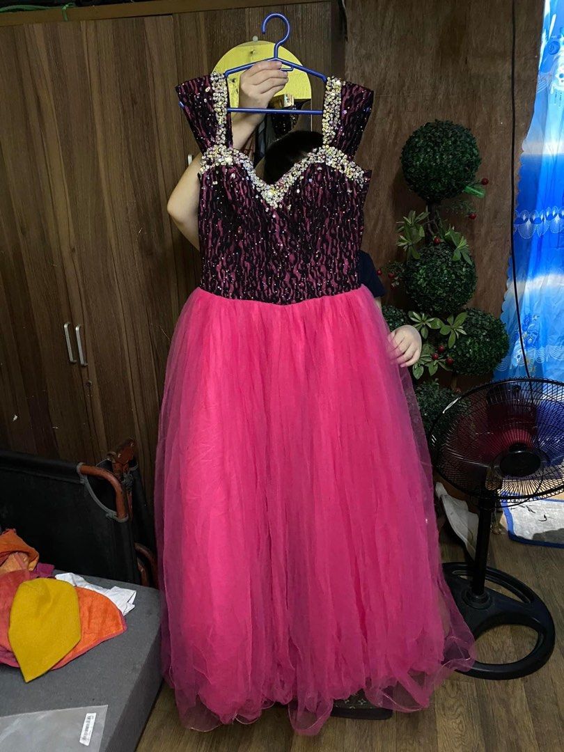 Gown teenager