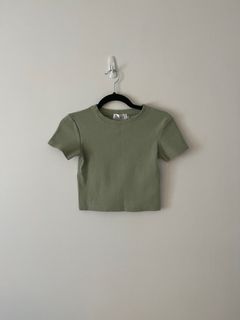 Green crop top size s