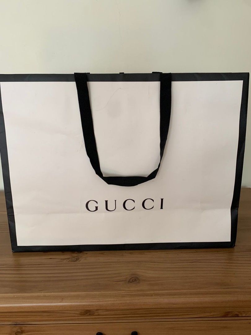 Gucci shopping paper bag hotsell
