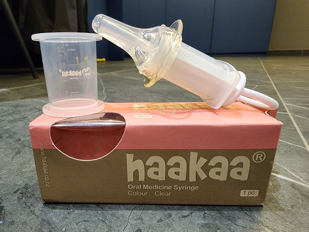 Haakaa Oral Medicine Syringe, Babies & Kids, Nursing & Feeding