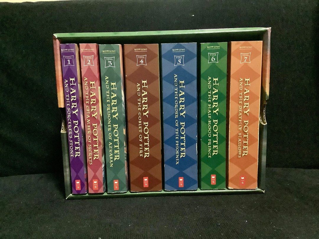 Harry Potter Books Box Set (Preloved), Hobbies & Toys, Books