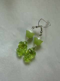 Brand New Hello Kitty Earrings available colors, Women's Fashion, Jewelry &  Organisers, Earrings on Carousell
