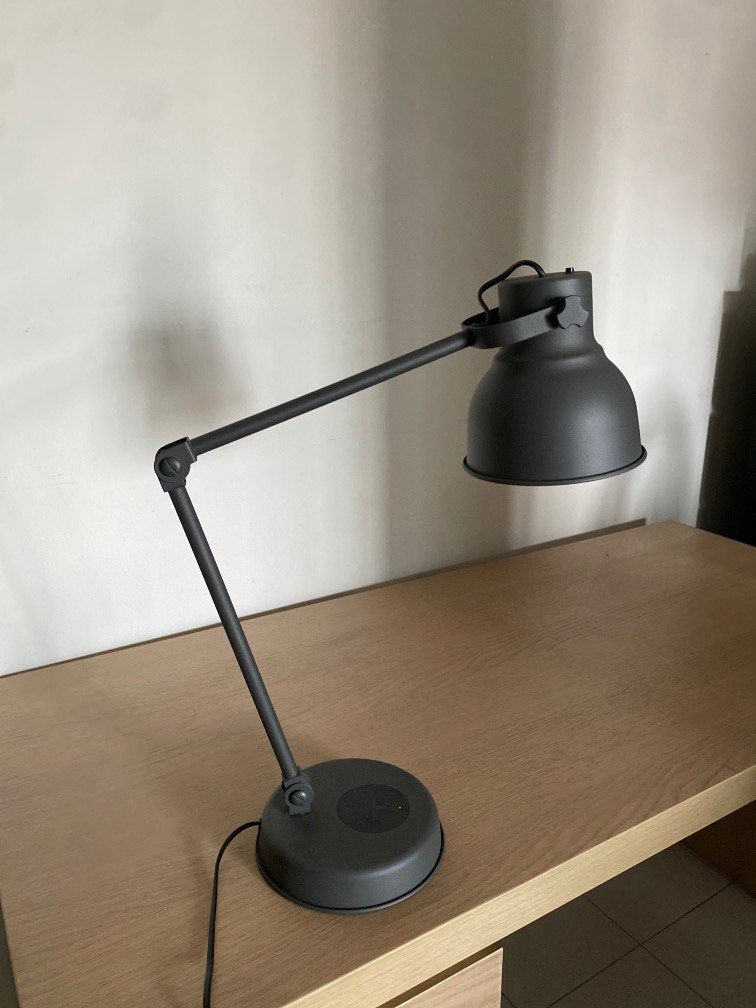 Ikea hektar outlet lamp wireless charging