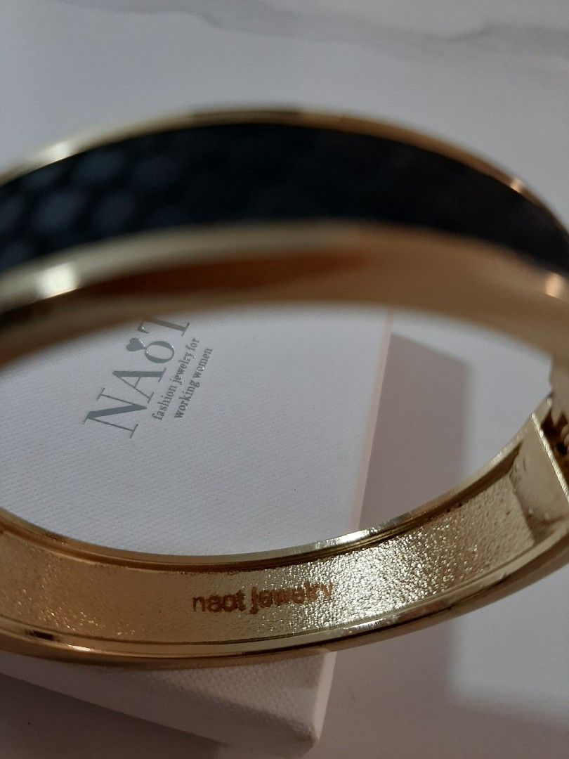 Naot jewelry outlet