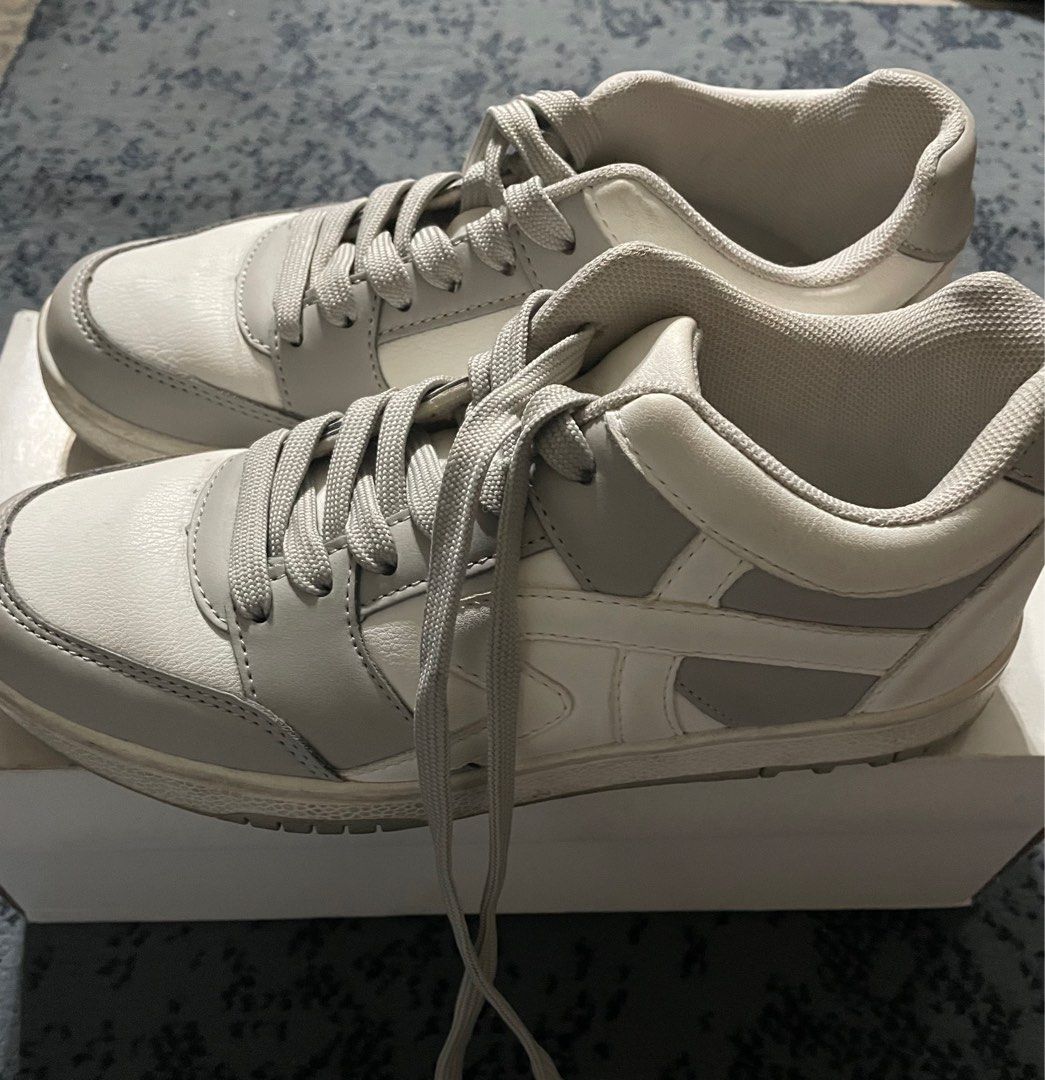 kasut murah Women s Fashion Footwear Sneakers on Carousell