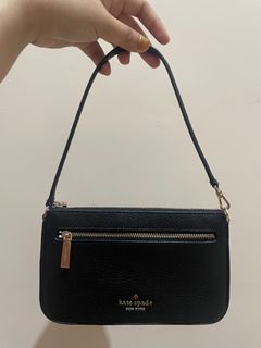 Kate Spade Leila Wrislet Tas Pebbled Leather Black Hitam