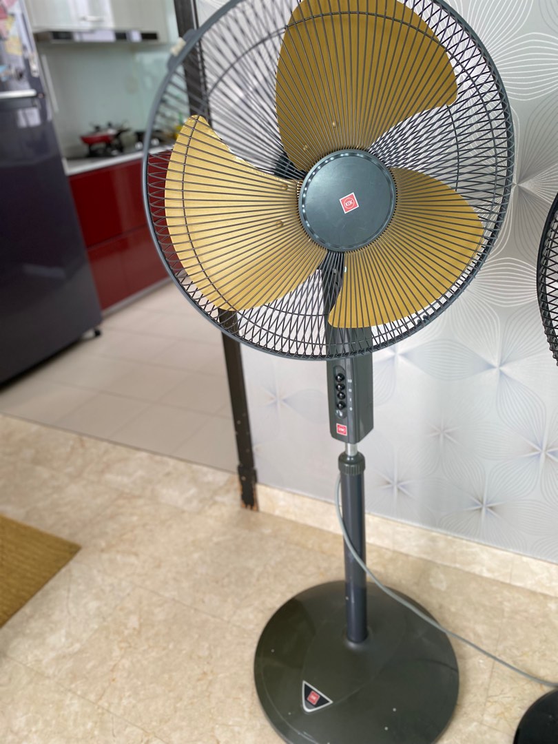 KDK pedestal Fan, Furniture & Home Living, Lighting & Fans, Fans on