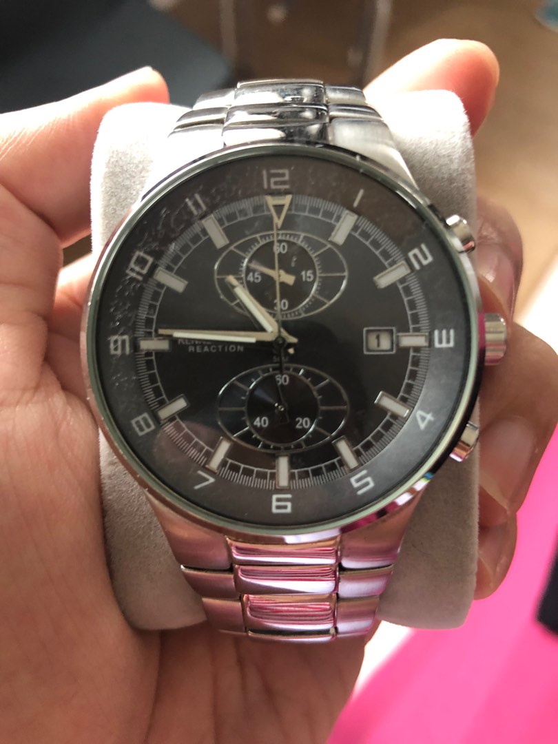 Reaction online watch price