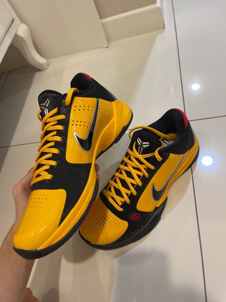bruce lee kobe 5 on feet