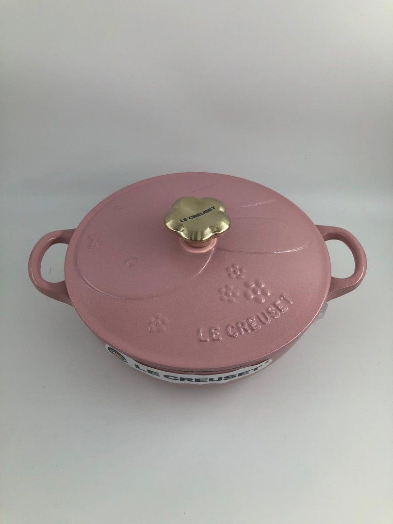 Le creuset x miffy pot, 傢俬＆家居, 廚具和餐具, 炊具及配件 Carousell